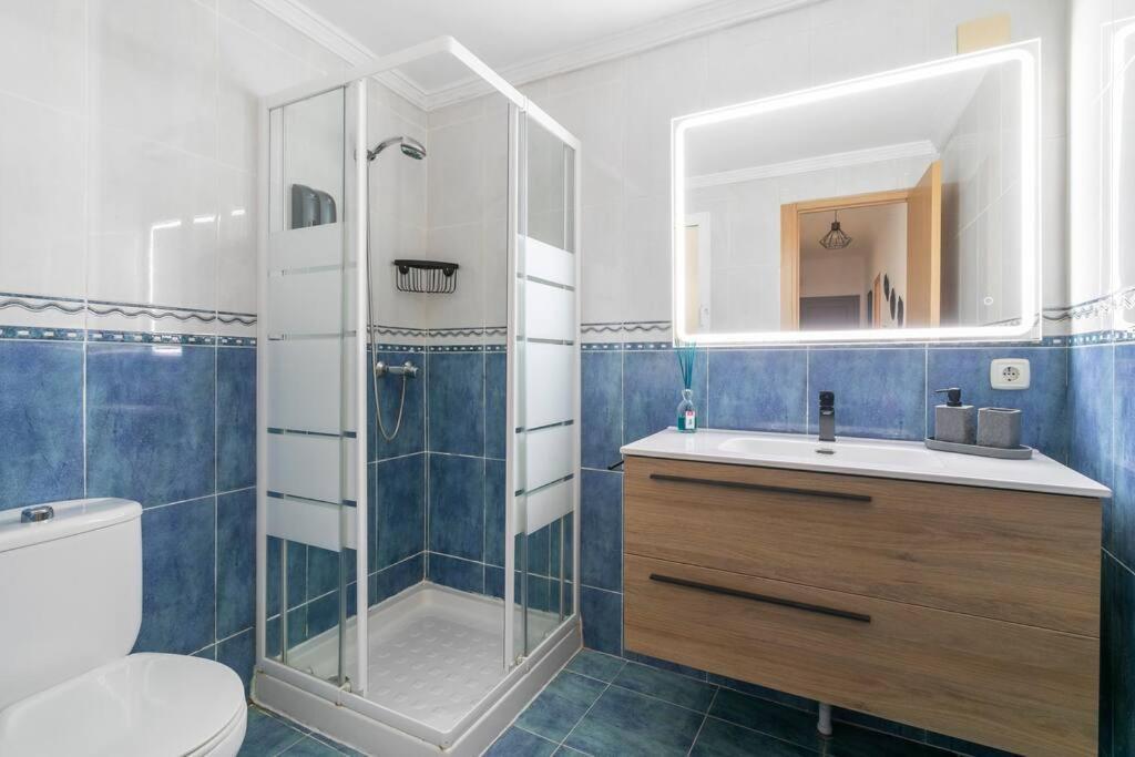 Encantador Apartamento De 3 Habitaciones Con Balcon アリカンテ エクステリア 写真