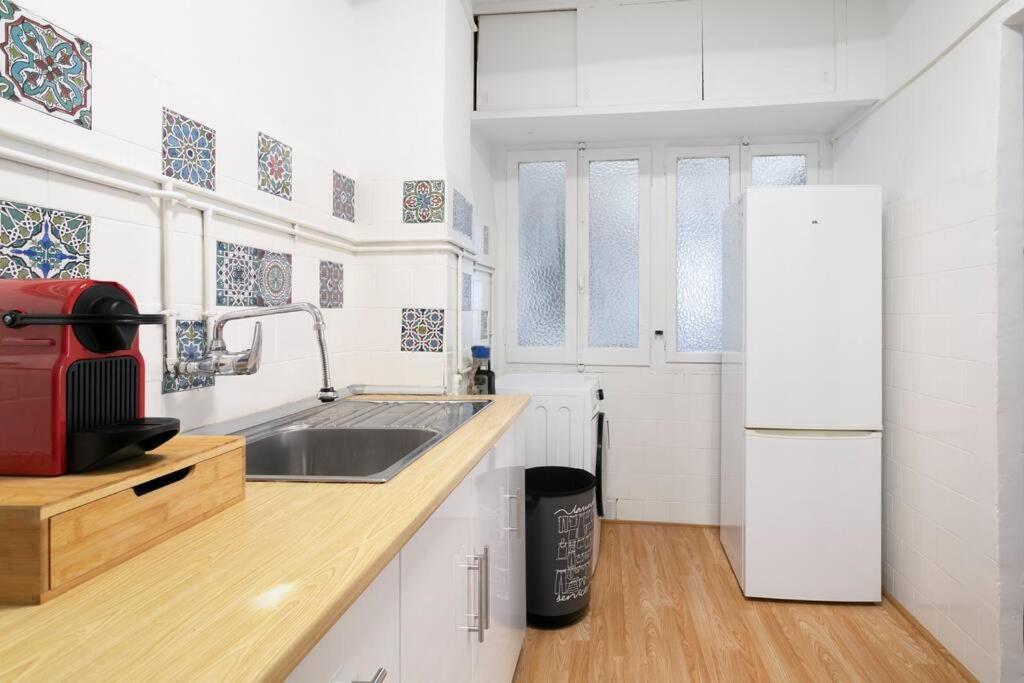 Encantador Apartamento De 3 Habitaciones Con Balcon アリカンテ エクステリア 写真